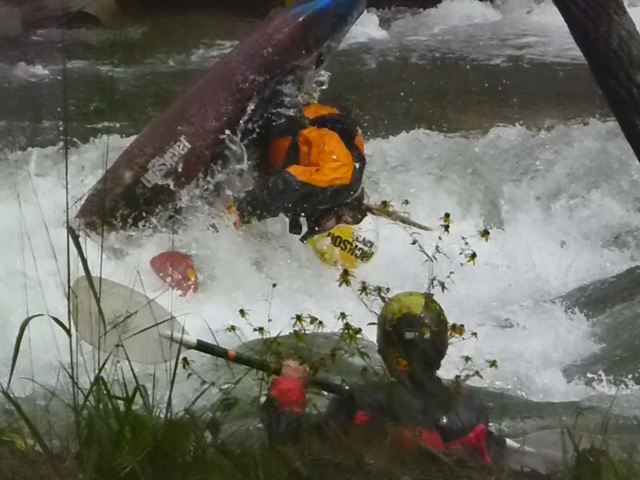 My First Year Competing in Freestyle Kayaking