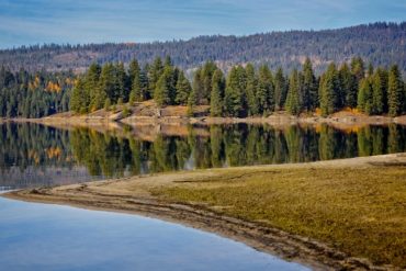On your next Idaho Road Trip, be sure to check out Payette Lake, one of the best Free Things To Do In Idaho.